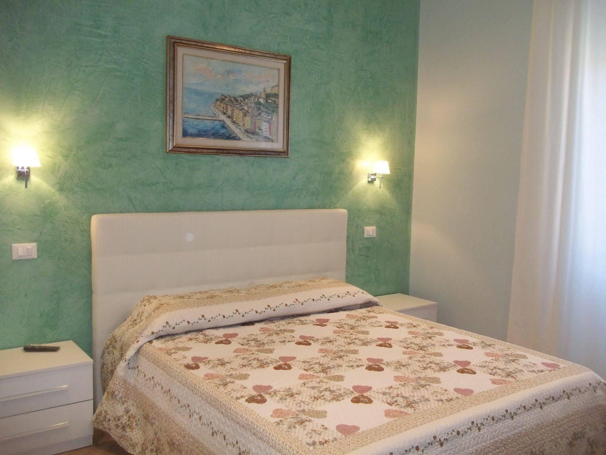 Guest House Le Tre Spezie La Spezia Exterior foto